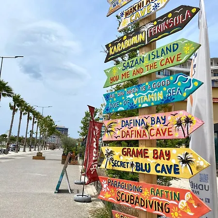 Four Seasons شقة فلورا