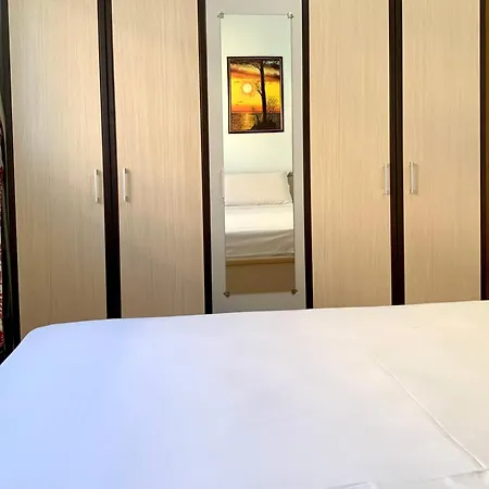 Apartment Four Seasons